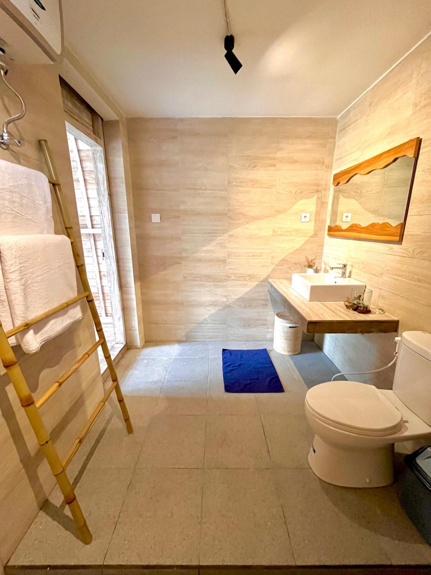 Ila Gaia Bali Hotel Canggu Екстериор снимка